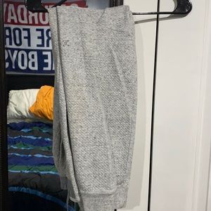 Men’s grey LULU Sweats
